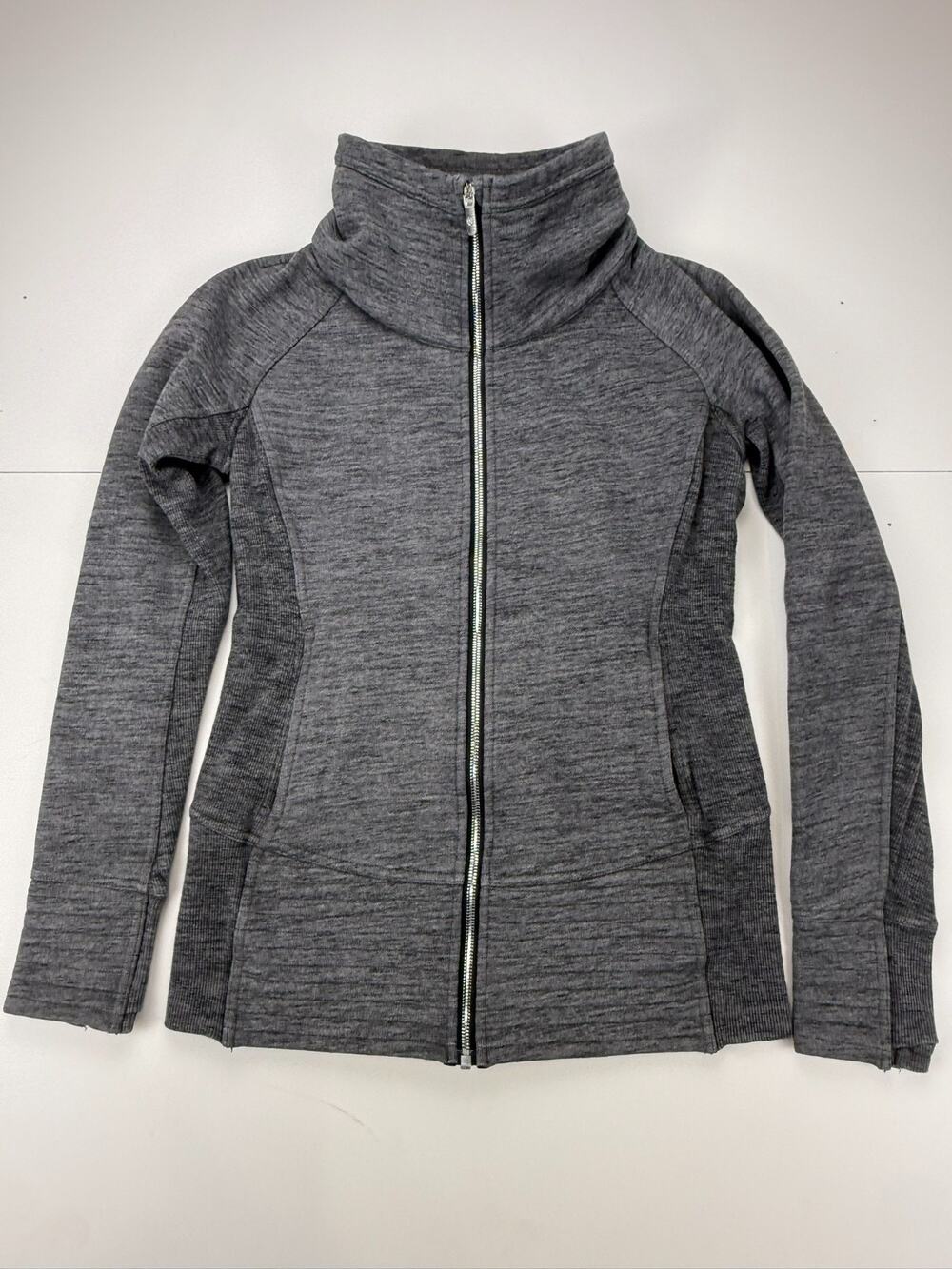 Lululemon Radiant Jacket Womens 8 Heathered Gray Full Zip High Collar